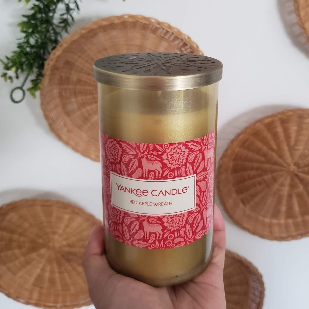 YANKEE CANDLE red apple wreath 12oz